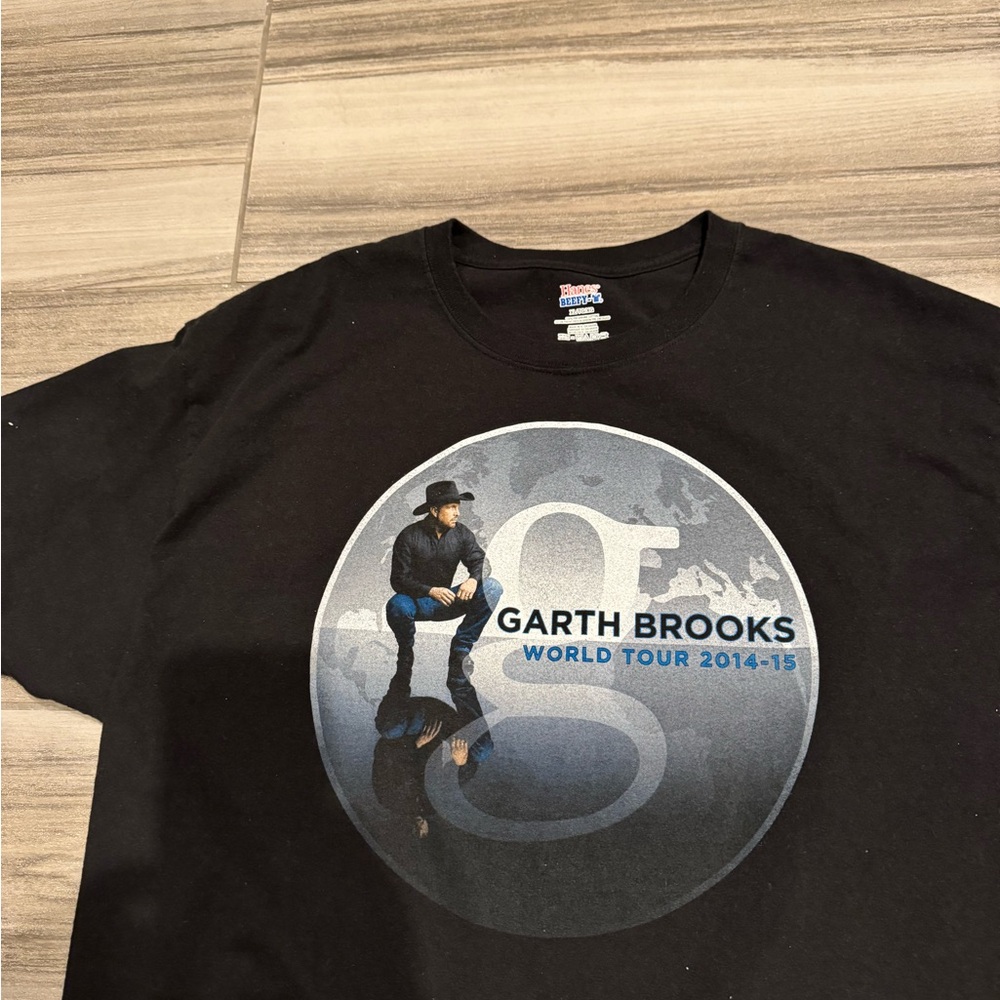 Garth Brooks XL t-shirt from 2014-2015 world tour